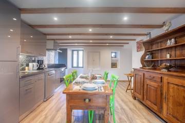 Maison De Vacances pour 7 Personnes dans Lassouts, Aveyron, Photo 1