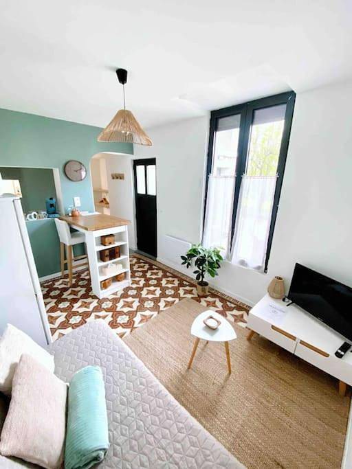 Appartement entier, Logement T2 Icade Adp Orly Lenôtre Jmonnet Jmermoz in Rungis, Val-de-Marne