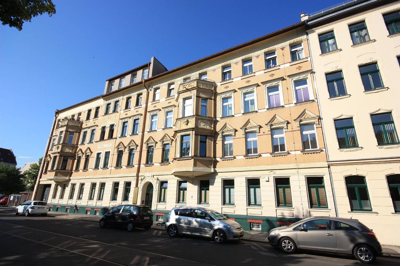 Ganze Ferienwohnung, Individuelles Design mit Gartennutzung in Leipzig-Ost, Leipzig