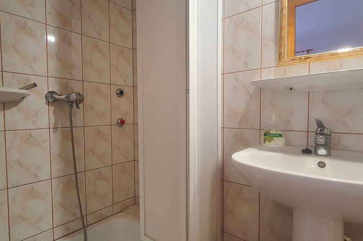 Ganze Wohnung, Studio in ruhiger Lage mit Internet in Kleinmariazell, Komitat Eisenburg