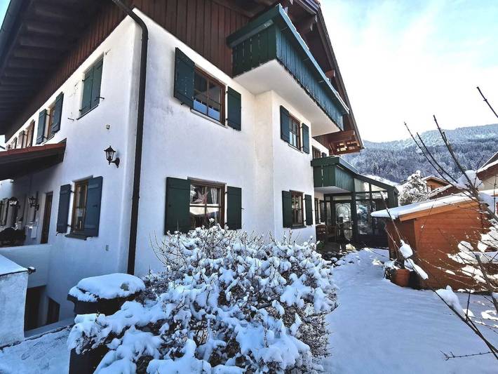 Ferienwohnung für 5 Personen, mit Garten und Ausblick sowie Balkon, kinderfreundlich in Hündle-Thalkirchdorf - 4