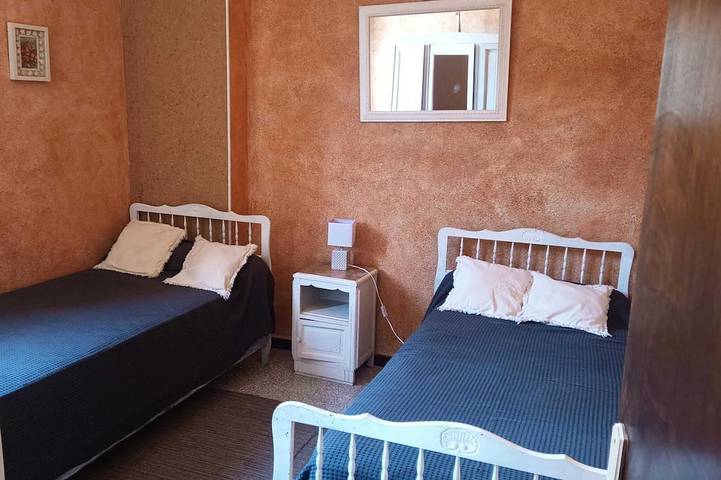 Gîte pour 5 personnes, avec jardin à Saint-Génis-des-Fontaines - 4