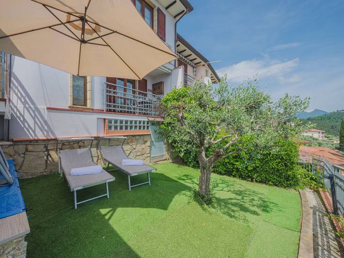 Location de vacances pour 6 personnes, avec piscine ainsi que terrasse et jardin dans Corsanico Bargecchia - 3