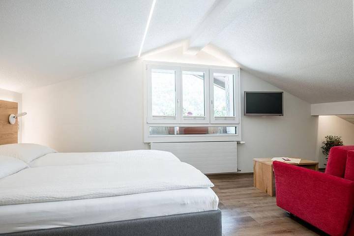 Hôtel pour 3 personnes, avec terrasse et vue dans Brigue - 2