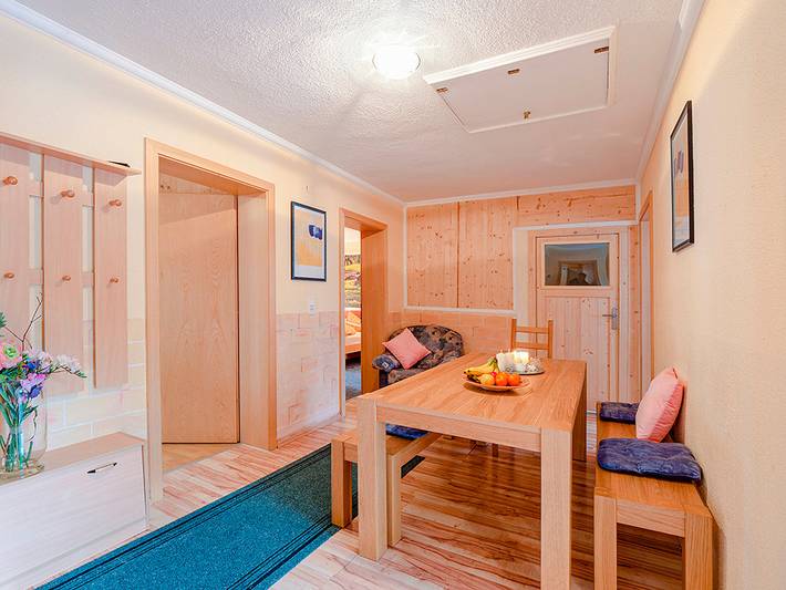 Ganze Ferienwohnung, Ferienwohnung Schöpf 1. Etage in Stubaier Alpen, Sölden (Österreich)