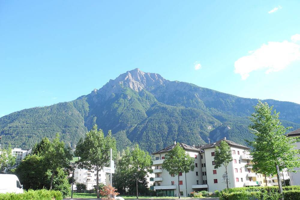 Geheel appartement, Modern, New 3. 5 kamer appartement in Brig met een prachtig uitzicht op de bergen in Brig (Wallis), Walliser Alpen