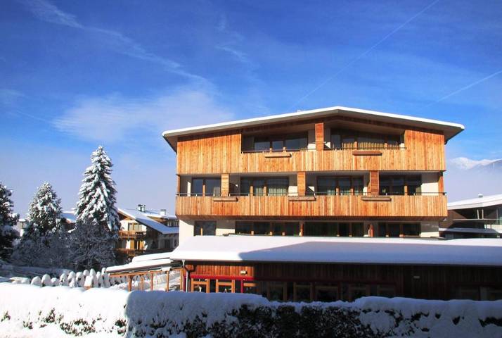 Location de vacances pour 3 personnes, avec vue ainsi que jardin et sauna à Brunico - 2