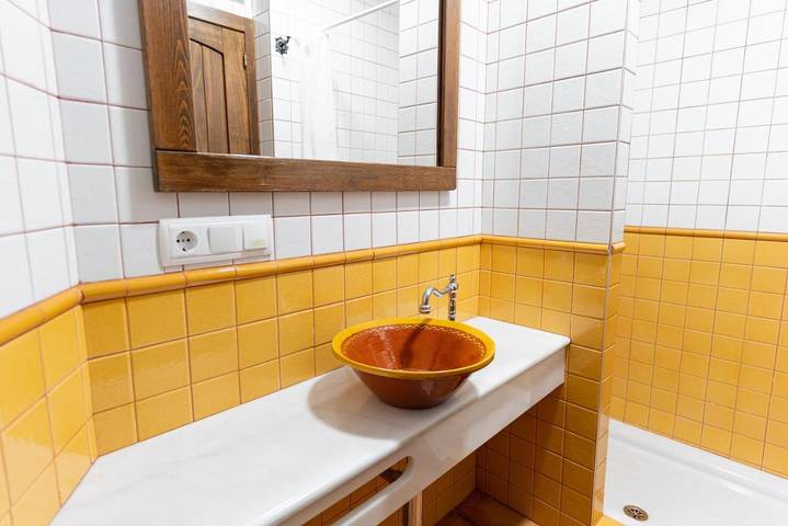 Casa rural para 5 personas, con terraza, Se admiten mascotas en Ayna - 4