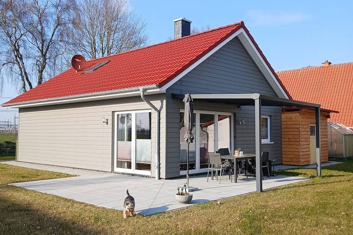 Ferienhaus für 5 Personen, mit Terrasse und Garten - 1