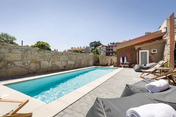 Apartamento de férias para 5 pessoas, com piscina e jardim no Porto