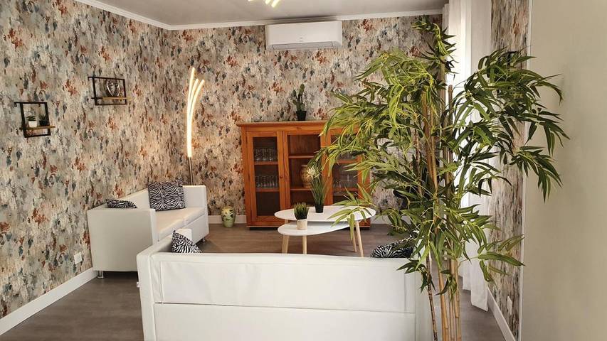 Location de vacances pour 6 personnes, avec Terrasse ainsi que Jardin et Vue à Saint-André-d'Allas - 3