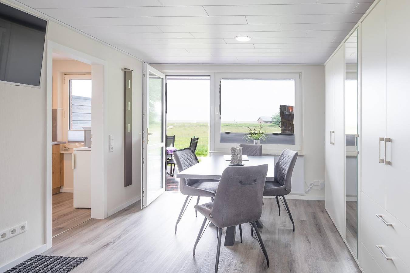 Ganze Wohnung, Ferienwohnung Bungalow Neuwarft, Wohnung 2 in Dagebüll für bis zu 4 Personen in Dagebüll, Nordsee - Schleswig-Holstein
