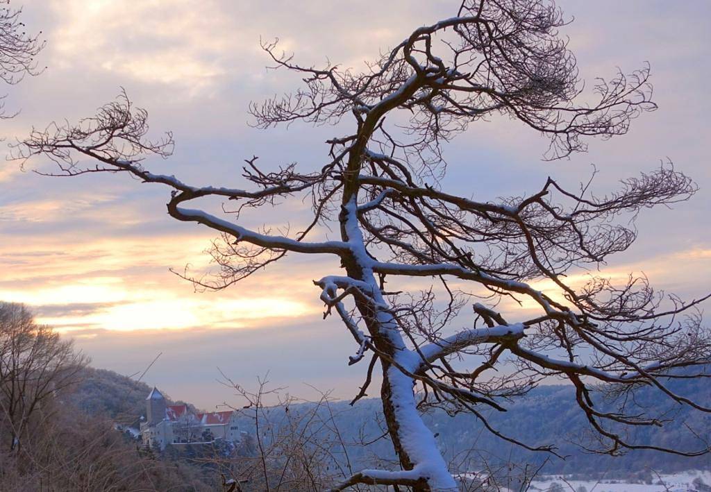 Fewo Lehner - Ferienwohnung Felsenblick mit Balkon in Riedenburg, Altmühltal