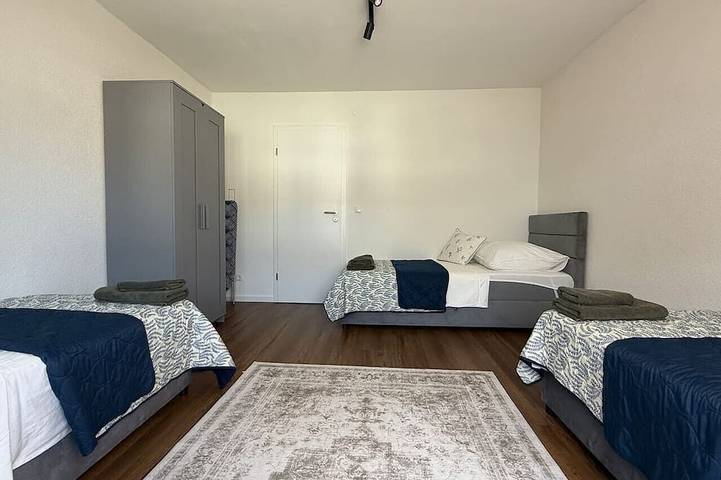 Ganze Wohnung, Napa Night | Helle 3-Zimmer-Wohnung, 8 Gäste, Balkon, nahe Messe & Europapark in Offenburg, Mittlerer Schwarzwald