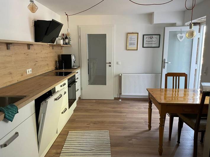 Ferienwohnung für 2 Personen, mit Terrasse und Garten sowie Ausblick in Wesertal