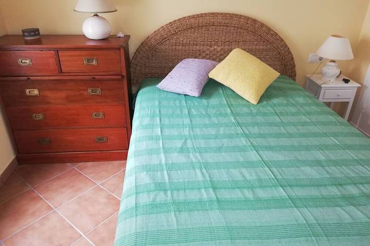 Gîte pour 3 personnes, avec balcon dans La Isleta del Moro - 2