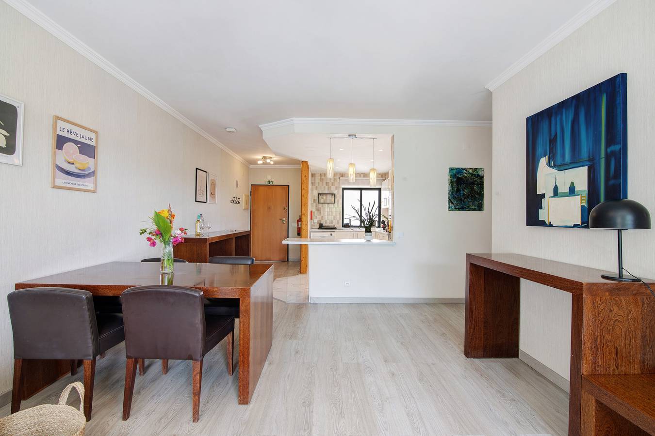 Ganze Wohnung, Ferienwohnung 'Salgados Beach House' mit Gemeinschaftspool, Wi-Fi und Klimaanlage in Guia, Faro Distrikt