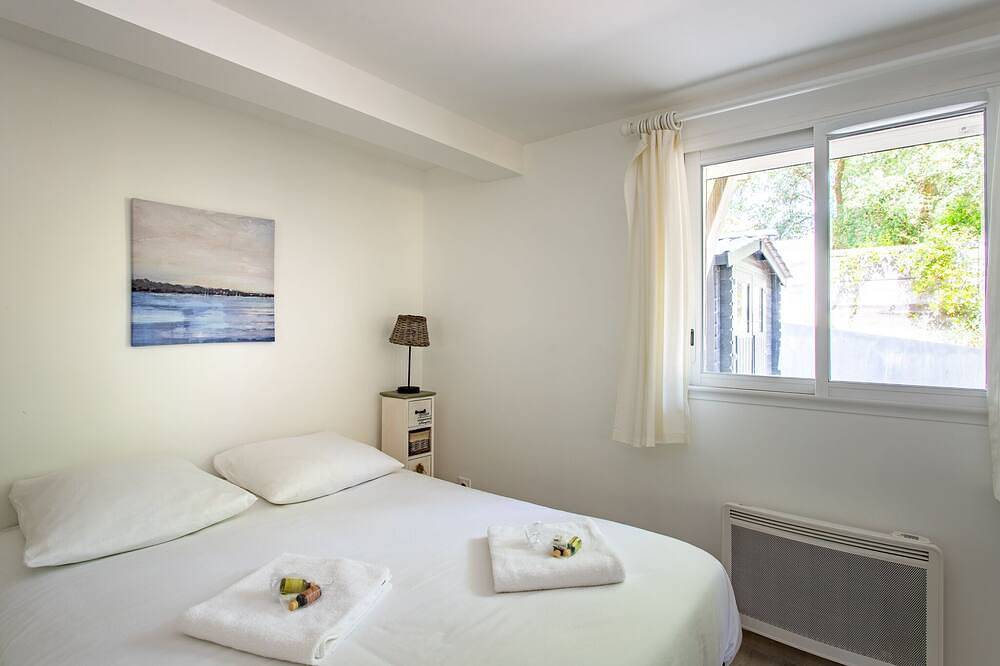 Apartamento entero, Apartment with terrace 2 minutes walk from the beach and 5 minutes from the shops in Le Canon, Lège-Cap-Ferret