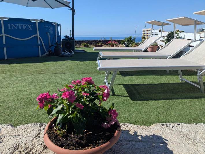 Casa vacanza per 6 persone, con Balcone e Idromassaggio nonché Terrazza e Giardino a Cannizzaro