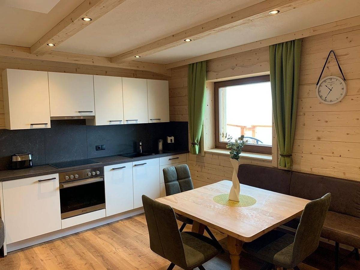 Alpennestl in Finkenberg, Zillertaler Alpen