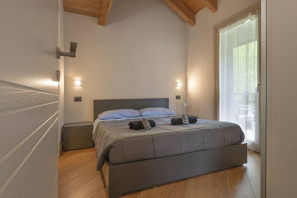 Villa Serenya - Drei Schlafzimmer Villa, Schläft 6 in Ponte di Legno (Stadt), Ortleralpen