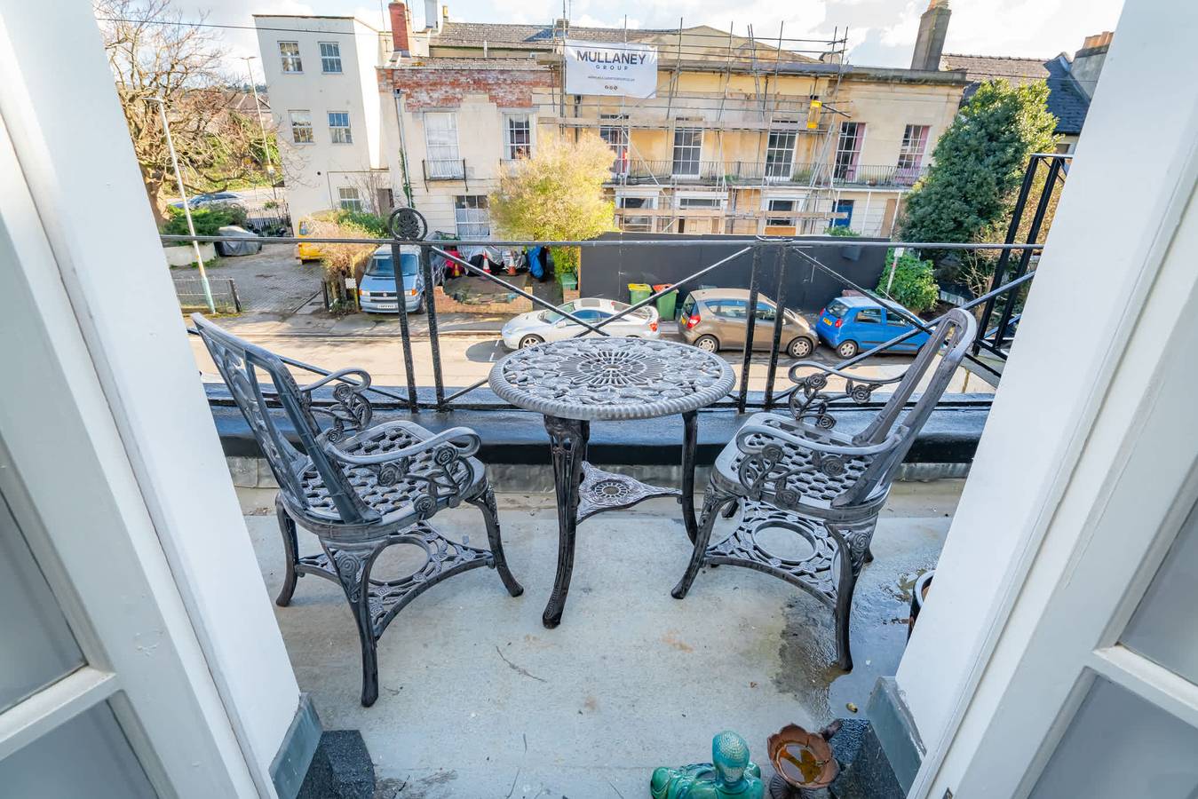 Entire apartment, 2Br Apartment with balcony | Central Cheltenham in Cheltenham, Gloucestershire