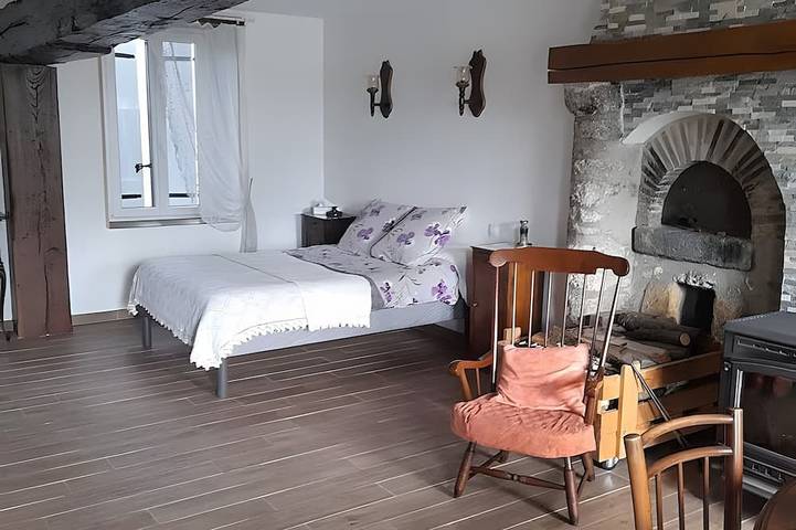Chambre d’hôte pour 2 personnes, avec jardin et piscine