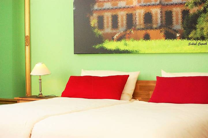 Ferienwohnung für 6 Personen, mit Terrasse und Garten sowie Pool in Caputh - 4