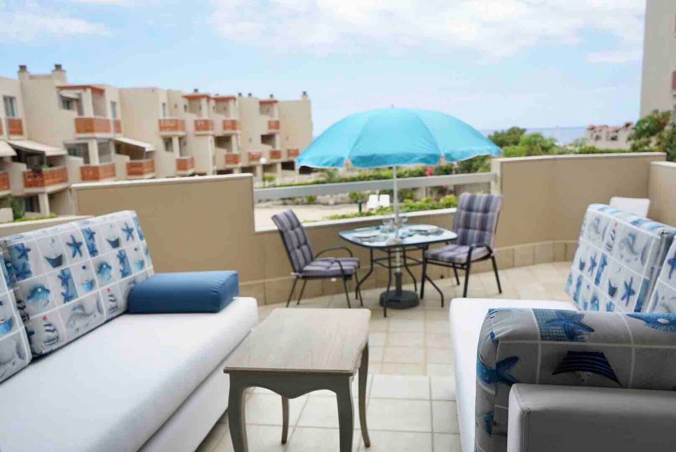 Ganze Wohnung, Ferienwohnung 'Costa Bella' mit Meerblick, Gemeinschaftspool und Wlan in La Tejita, Granadilla de Abona