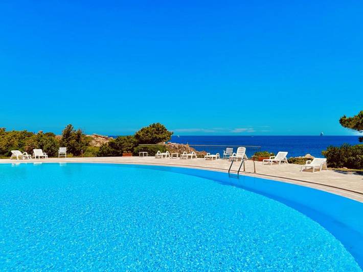 Casa vacanza per 5 persone, con terrazza e piscina nonché panorama - 1