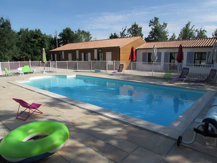A Cozy Retreat: The Water Lily, a Perfect Refuge with Heated Pool in the Marais Poitevin in Nalliers, Fontenay-le-Comte