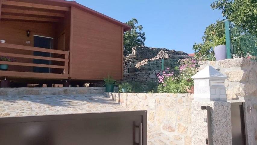 Parc de vacances pour 2 personnes, avec terrasse et jardin, animaux acceptés au Portugal - 4