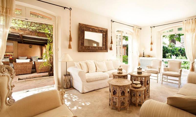 Villa für 12 Personen, mit Whirlpool und Terrasse sowie Garten in Saint-Tropez