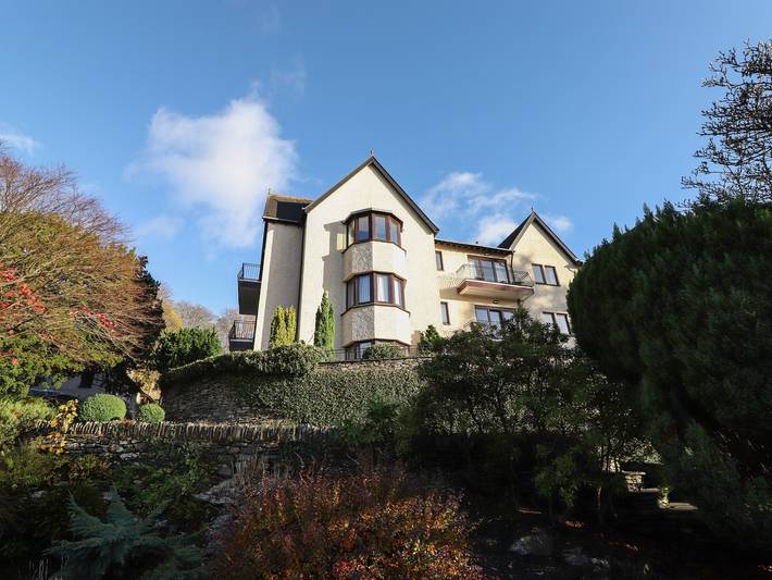 Ferienhaus für 6 Personen, mit Balkon und Whirlpool