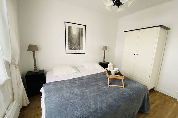 Location de vacances pour 8 personnes, avec terrasse et jardin dans Plage des Gollandieres (Le Bois-Plage-en-Re) - 2