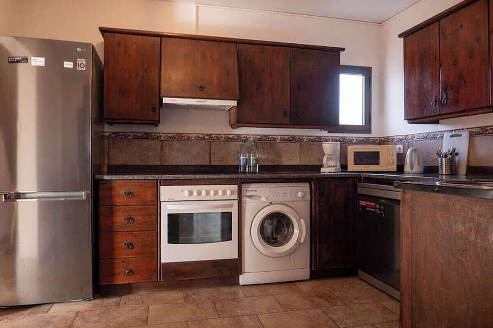 Geräumige Wohnung in grüner Oase in Villaverde, La Oliva