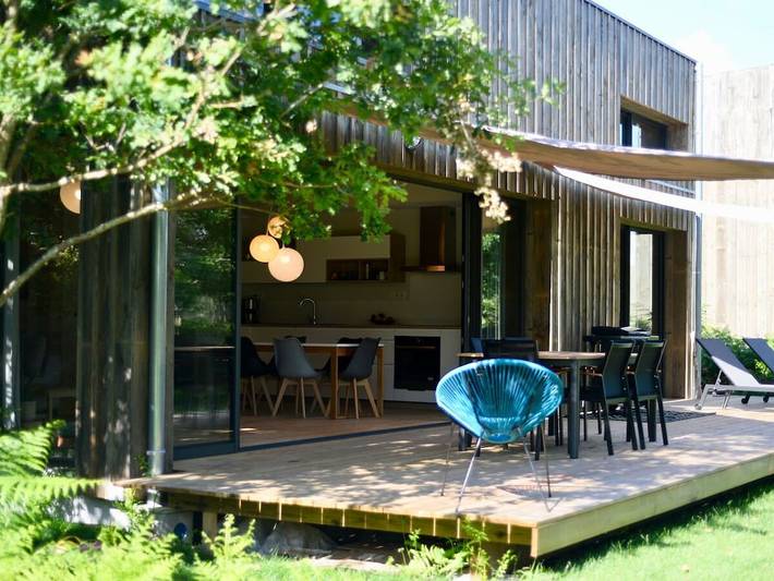 Casa de madera bioclimática en el campo. in Messanges, Côte d’Argent