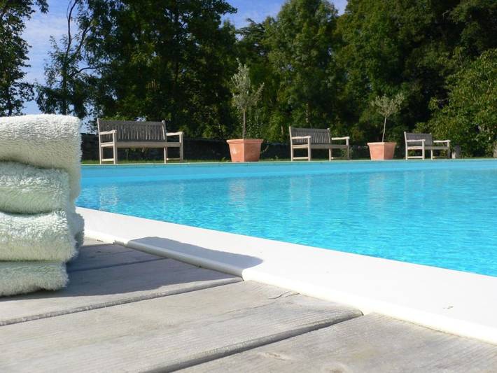 Chambre d’hôte pour 4 personnes, avec Jardin et Piscine à Aizenay