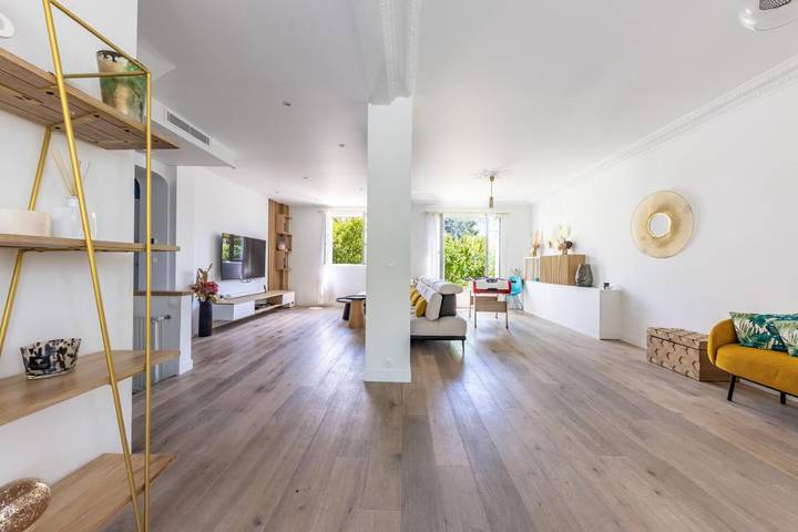 Villa pour 8 personnes, avec terrasse