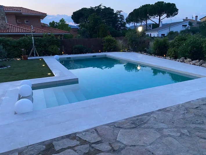 Casa de vacaciones para 10 personas, con jardín y terraza además de piscina y vistas, Se admiten mascotas - 1