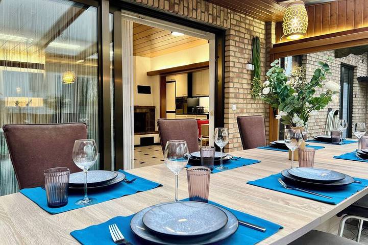 Ferienhaus für 9 Personen, mit Terrasse und Garten