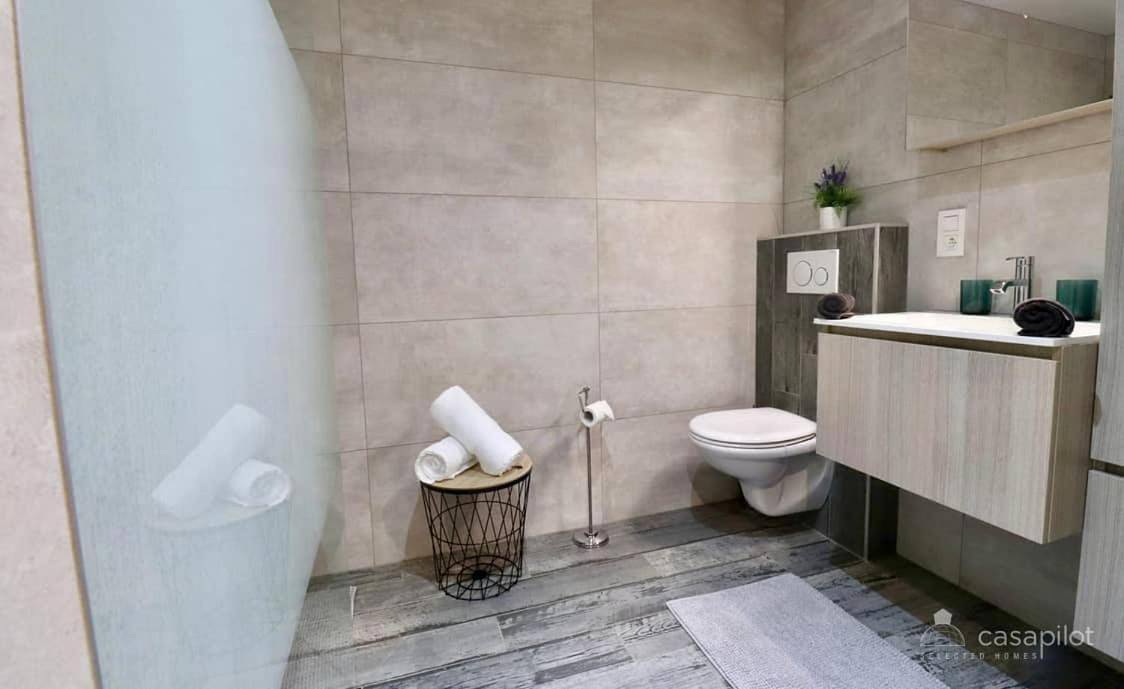 Suite with Hot Tub in Fouron-Saint-Martin, Fourons