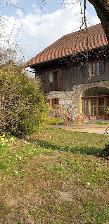 Gîte pour 6 personnes, avec jardin et terrasse à Les Ollières