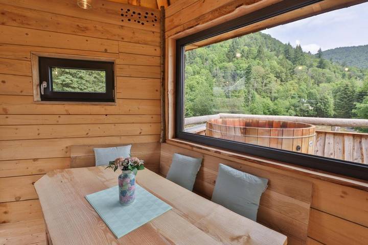 Parc de vacances pour 4 personnes, avec jacuzzi et jardin dans Schnepfenried - 4