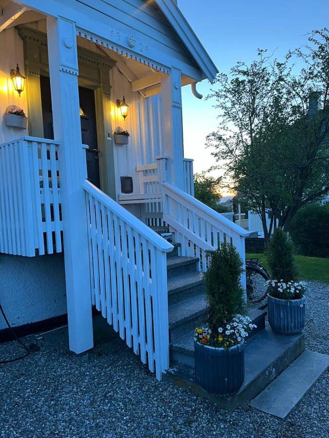 Ferienwohnung für 7 Personen, mit Terrasse und Garten sowie Ausblick in Trondheim