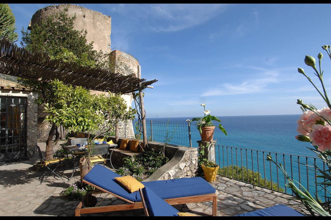 Romantic Tower in Positano, Amalfiküste