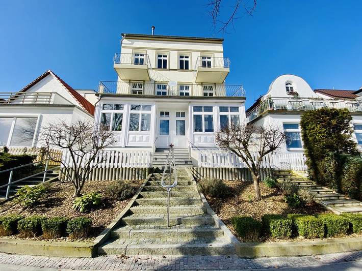 Ferienwohnung für 2 Personen, mit Terrasse und Meerblick in Warnemünde - 3