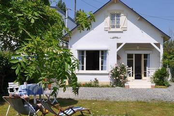 Gîte pour 4 personnes, avec terrasse et jardin dans Plage du Passous