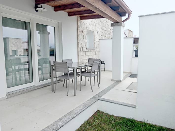 Location de vacances pour 5 personnes, avec jardin et terrasse à Tortolì - 2