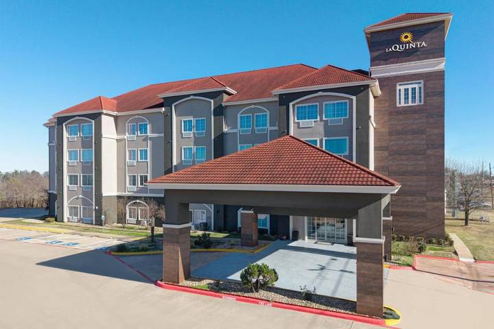 Hôtel pour 5 personnes, avec jacuzzi et piscine